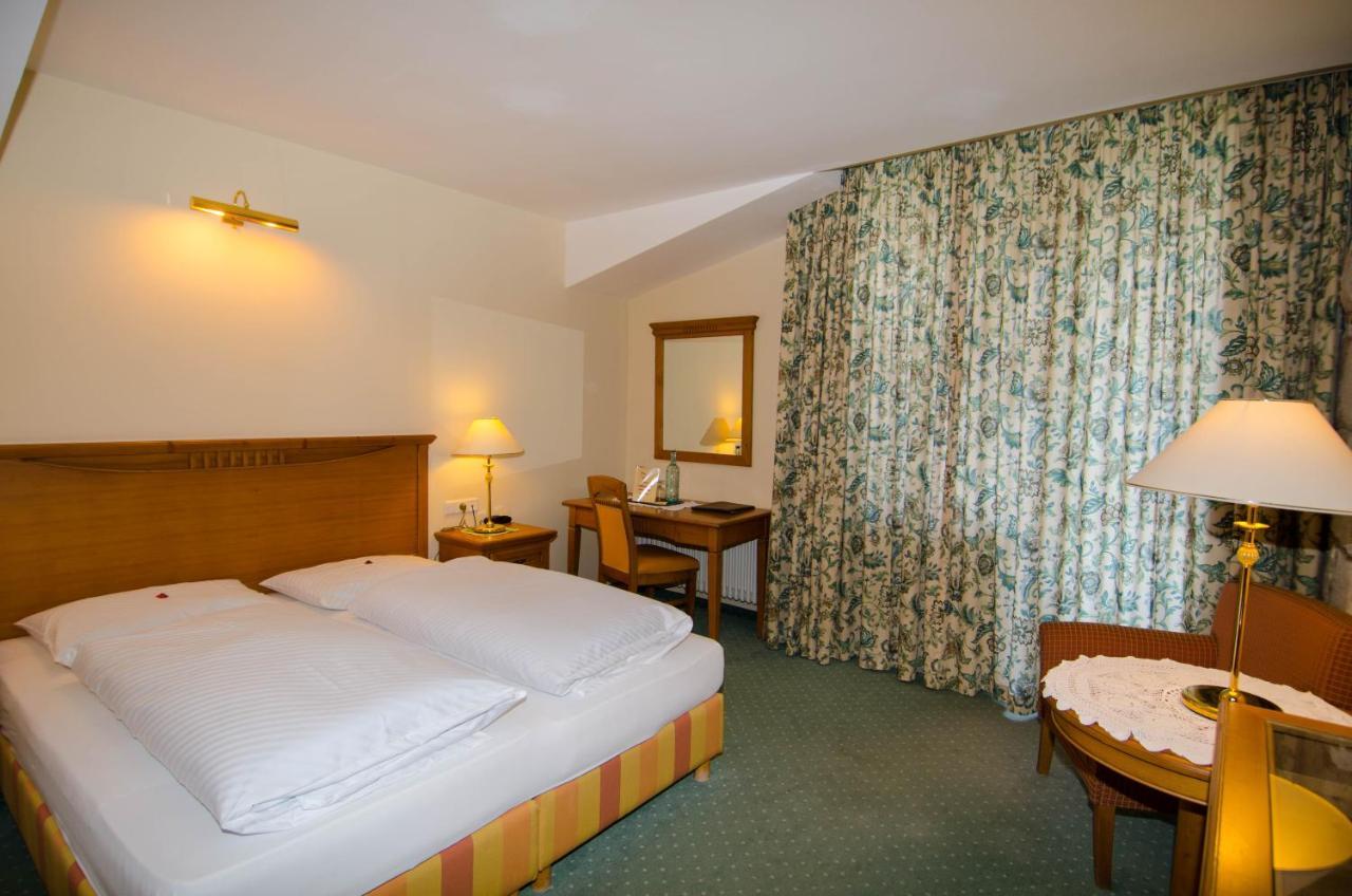 Hotel Ansitz Kematen ***S コッラルボ エクステリア 写真